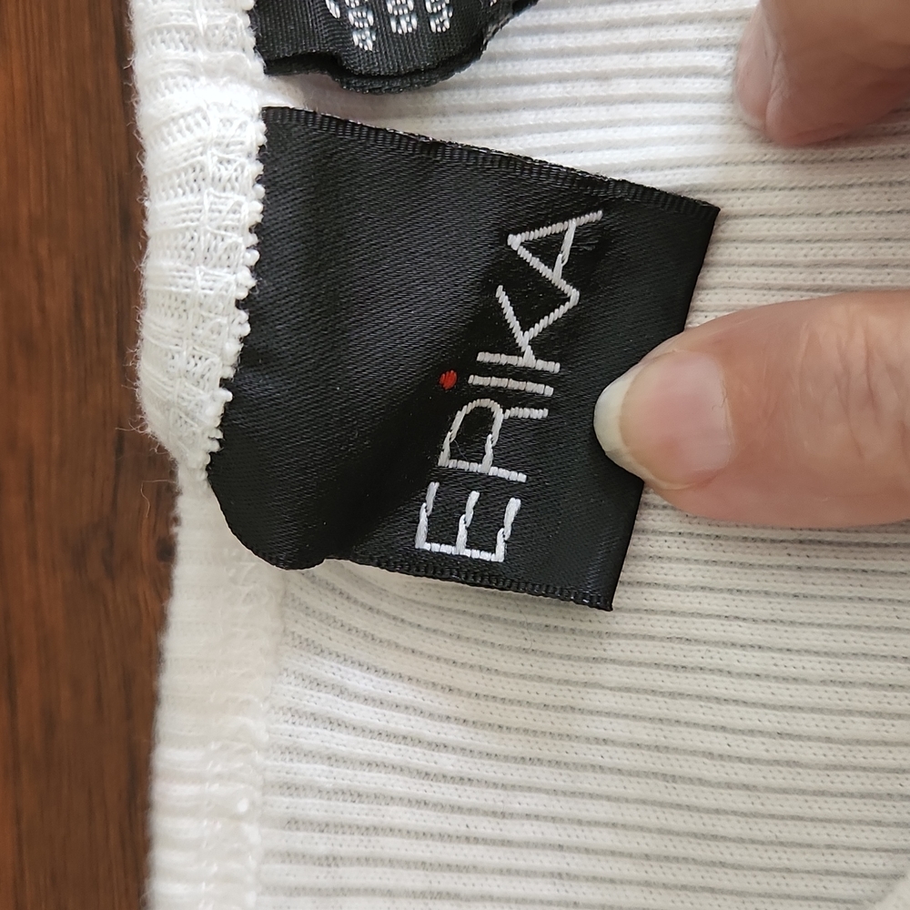 Erika', Woman's Lg White,"V" Neck Sleevess Top,Stitched Neck & Arm Bands - Picture 6 of 8